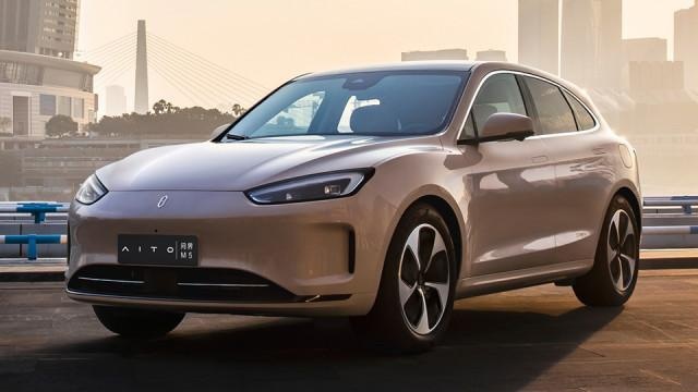 加速续航不如Model Y，但有华为系统加持，问界M5 EV能不能买？