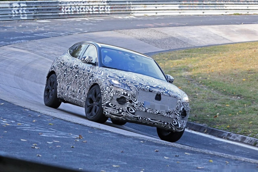 jaguar-e-pace-2021-facelift-nurburgring-fotos-espia-202072081-1603350469_2.jpg