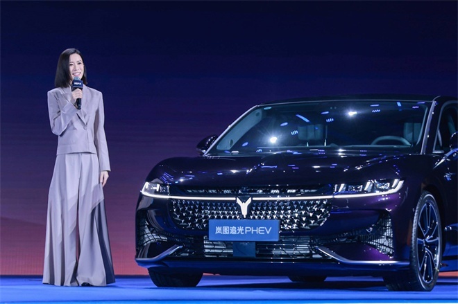 中国豪华新境界！岚图追光PHEV 25.28万起正式上市