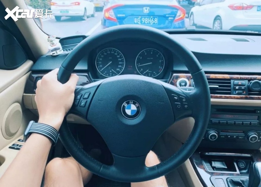 没道理啊，E90 3系操控不如长轴新3？深究背后原因！