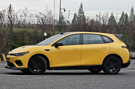 【E汽车】零跑Lafa5 Ultra实车亮相