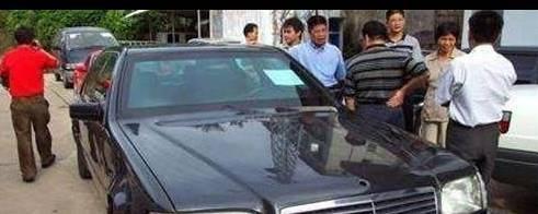 走私大王赖昌星1200万的豪车，如今3万都没人要！