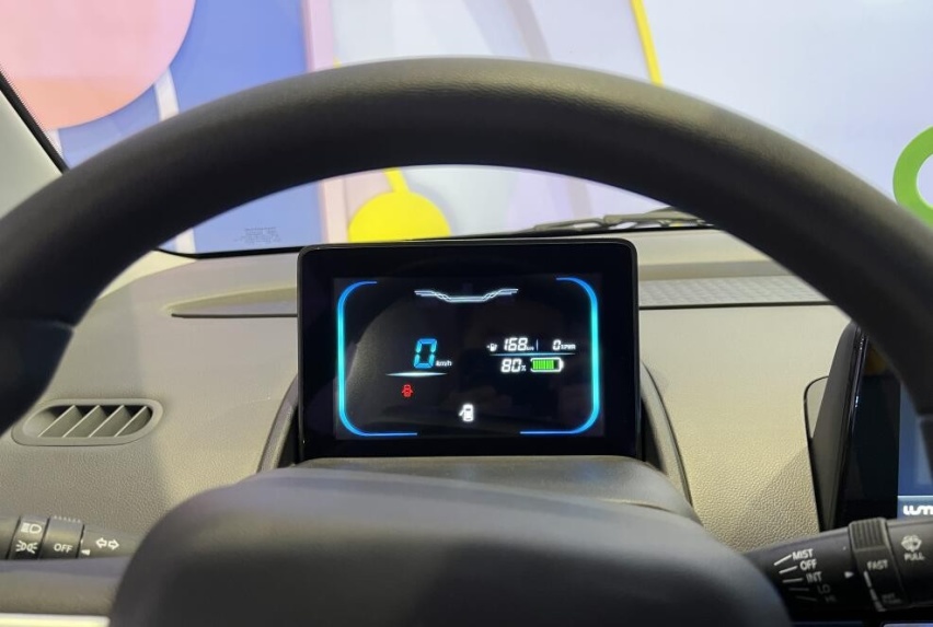 征战微型车市场，正面硬刚宏光MINI EV，长安LUMIN正式亮相