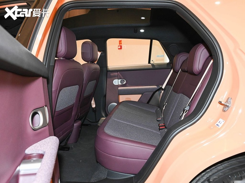 海豚、星愿前后夹击下,新款萤火虫靠“租电7.98万”起,能好卖吗