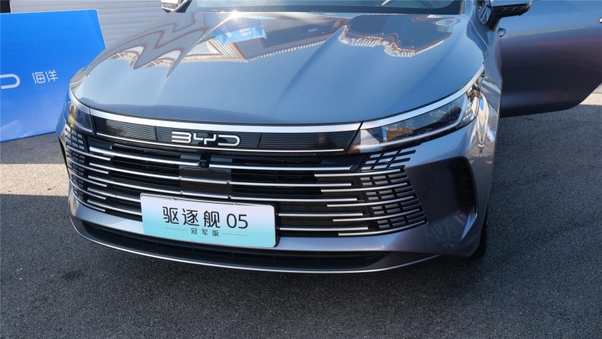 海豹DM-i和驱逐舰05是否有超竞品的实力？来场对比试驾吧！