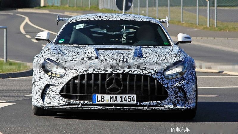 2021-mercedes-amg-gt-black-series-spy-photo.jpg