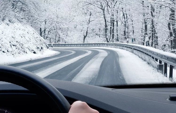 雨雪冰冻天气来袭，想开电动车回老家过年的，最好记住这几点