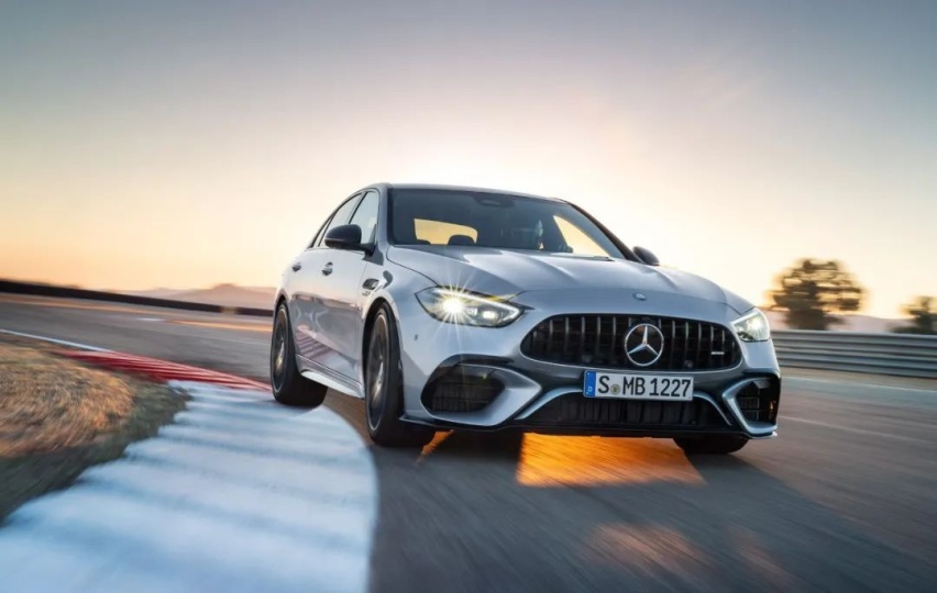 插混四缸的AMG C63来了！宝马M3半夜笑出声？