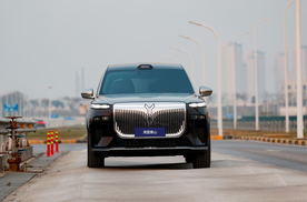 华系豪华破圈！岚图泰山车主探厂，解锁智造与安全双重密码