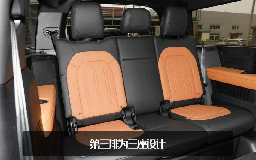 119.8万元起！路虎卫士130开启预售，还提供8座版本