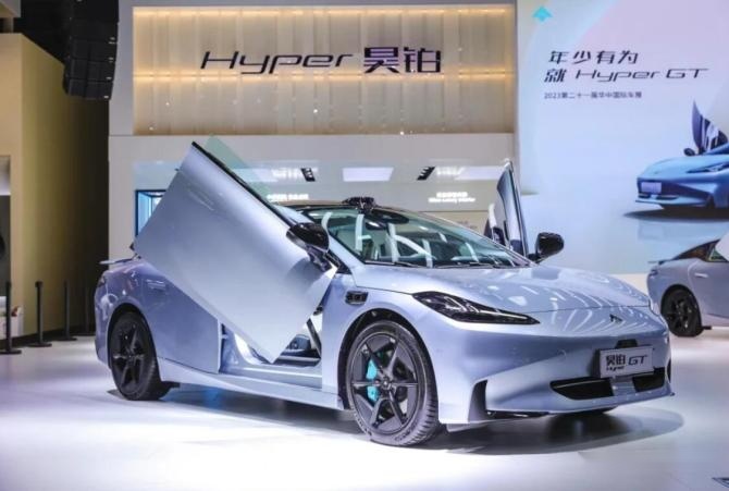 昊铂Hyper GT，1.jpg