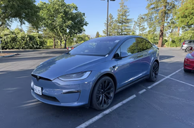 新款特斯拉Model X实车，所以还会引入国内吗？