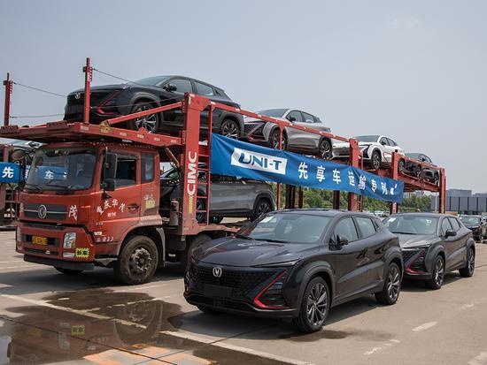 还没上市就交车？为年轻人而来的长安UNI-T玩出新花样