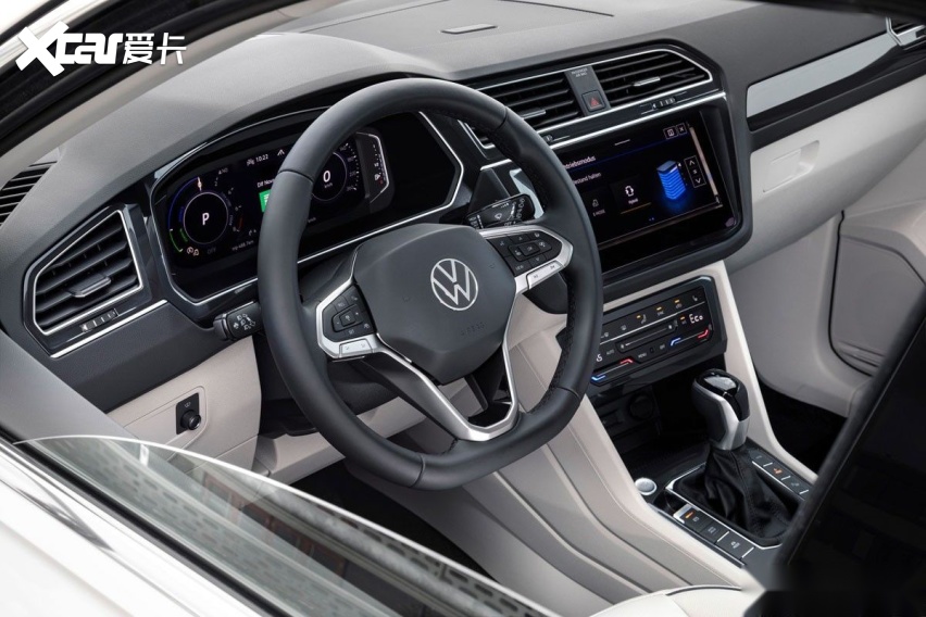 volkswagen-tiguan-ehybrid-revealed-with-245-hp-and-30-miles-50-km-of-ev-range_5.jpg