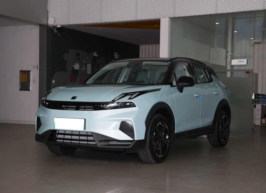 适合家用的插电混动SUV！纯电续航126KM，配14.6英寸大屏+独悬