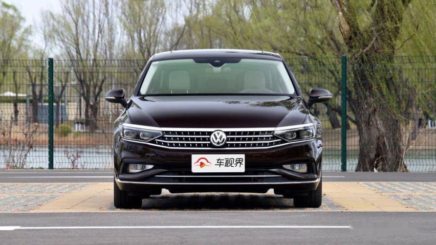 手握20万买专车 帕萨特和迈腾选哪个？为什么老司机都这样讲