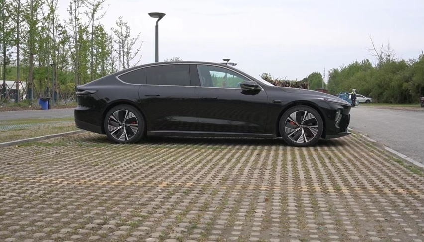 50万预算买车，你会为了蔚来ET7，放弃BBA吗？