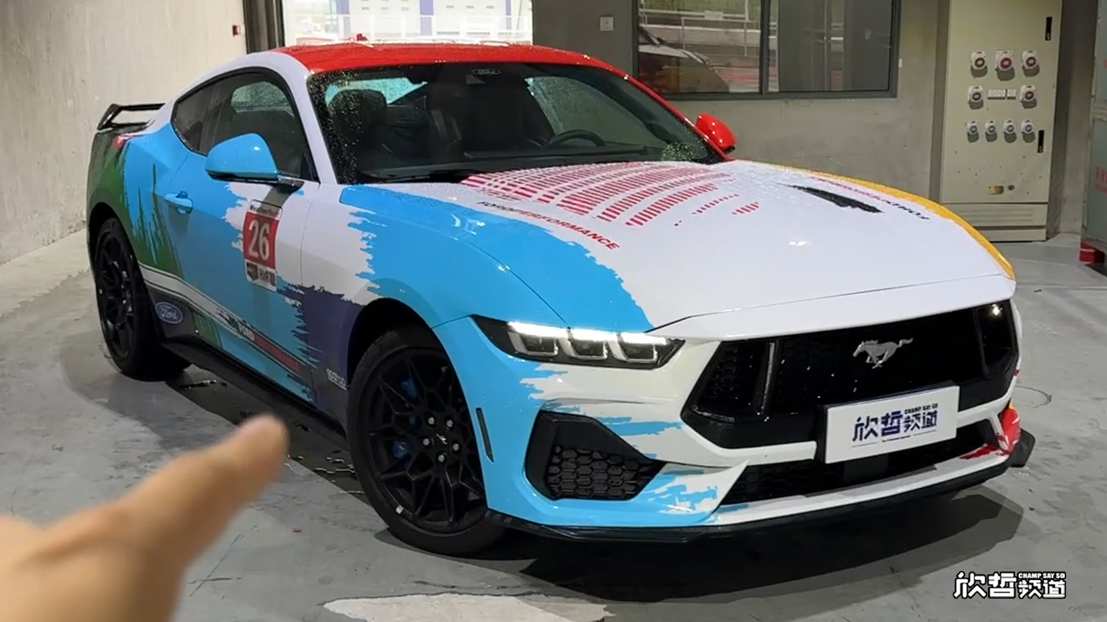 ܿuح@_ҰR׌_L(fng)ĸȫ˃Сr Ford Mustang