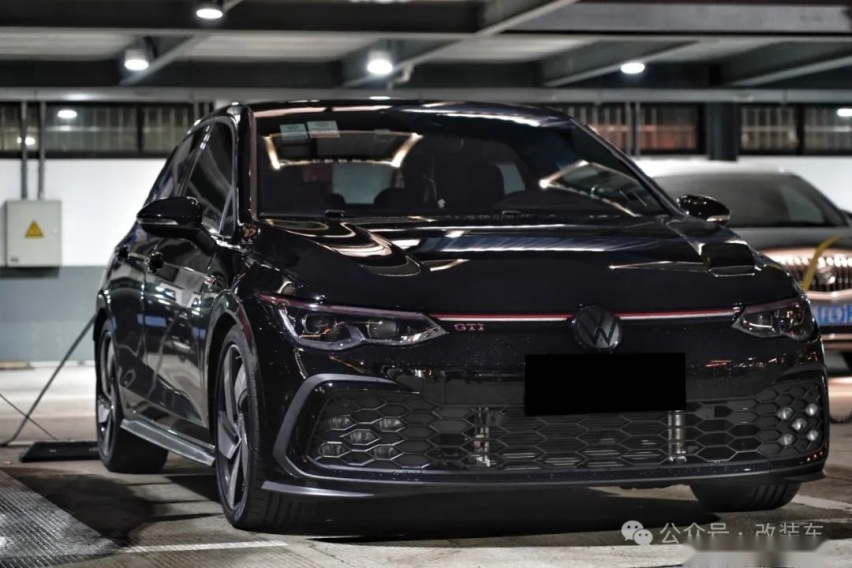 竞技走街风的大众8代高尔夫GTI，这是小钢炮的正确打开方式