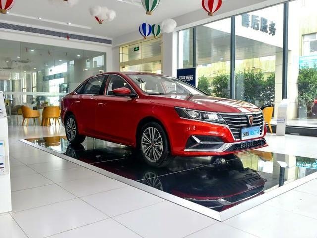 上汽PLUS车型:荣威ei6,中期改款车型,全新动力加持