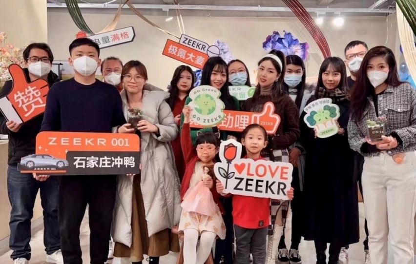 2500名“蓝星卫士”一年带回近8吨海洋垃圾，极氪以科技赋能环保1301.png