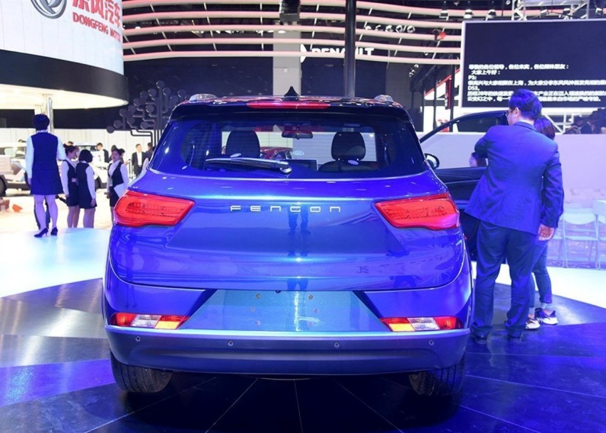 东风不断尝试纯电动车型：定位小型SUV，补贴后10万起，可接