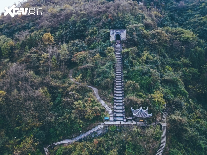 藏在贵州深山之中的古堡 哈弗F7x探秘海龙传说