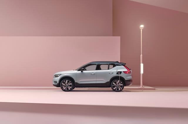 油电双生 智享同价 XC40纯电版官方直售价29.9万元起