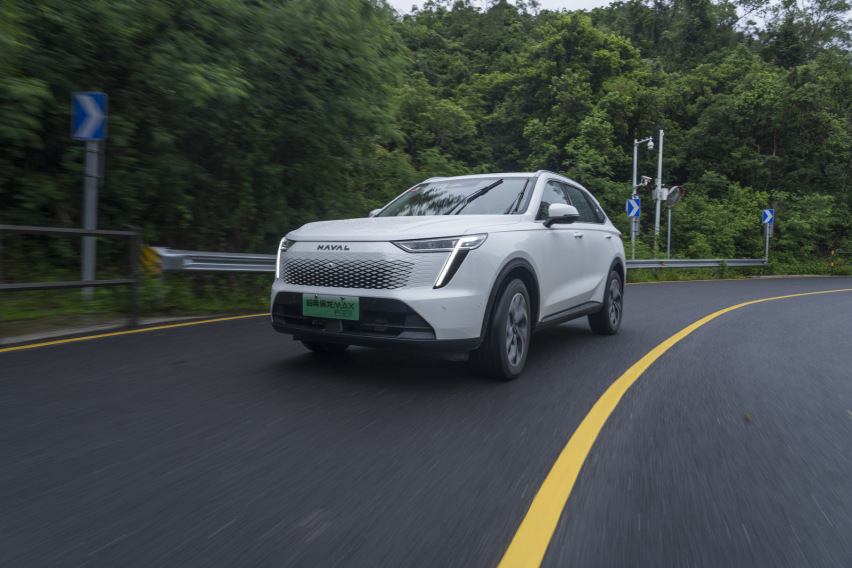 15万级插混四驱SUV？花单电机的价格享受双电机+四驱双倍快乐！