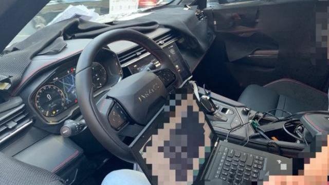 领克05实车拍摄，溜背造型设计，定位轿跑SUV！​你喜欢吗？