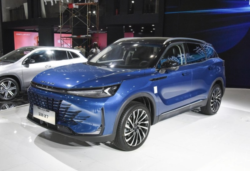 2022广州车展丨焕新设计 继续搭载1.5T发动机 新款北京X7亮相