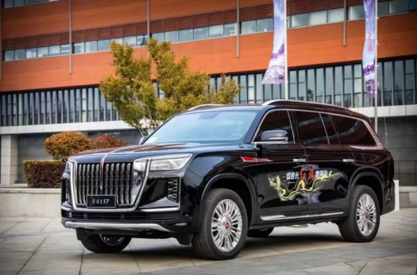 最贵国产SUV 搭载国产V8发动机的红旗LS7实车亮相