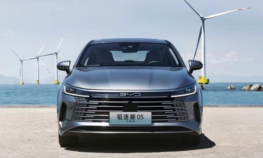 比亚迪“插混双雄”7.98万起，“燃油双逸”还值得买吗？
