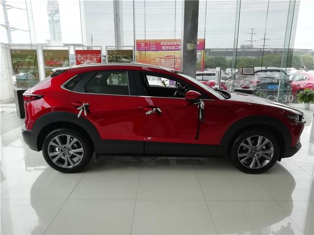 “小红椒”马自达CX-30实车更好看，首付只需4万