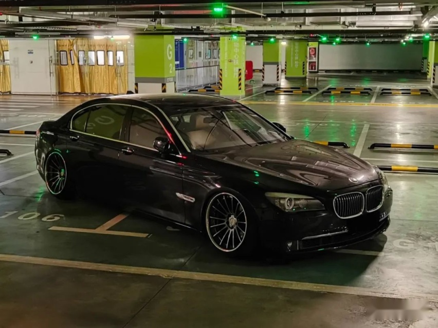 改装8万、修车11万的宝马740Li，改装费用全是车主老婆出的？