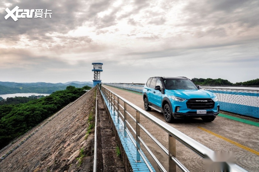 新款上汽大通D90 Pro：真七座越野SUV，除了动力强 还有哪些实力