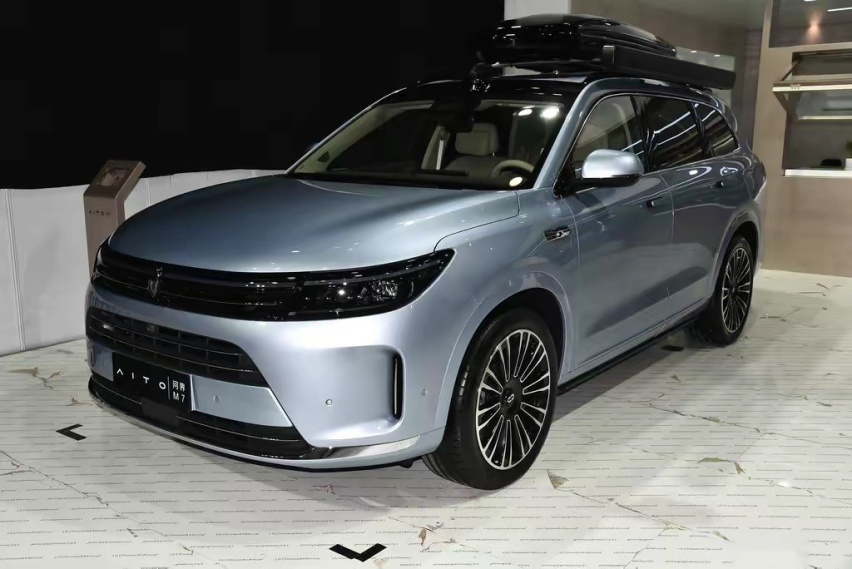 新问界M7为何能大定5万台，解析一下内在原因，买不买随你！