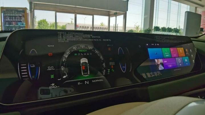 被治愈的一天，探店体验2022款欧拉好猫莫兰迪版