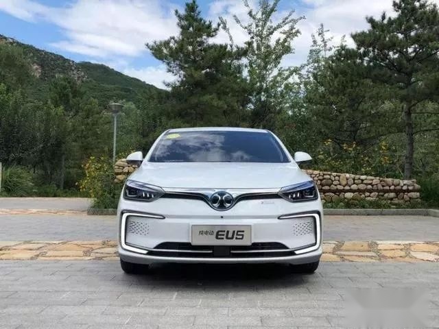 九月销量丨上半年的新能源黑马北汽EU，如今已稳坐冠军