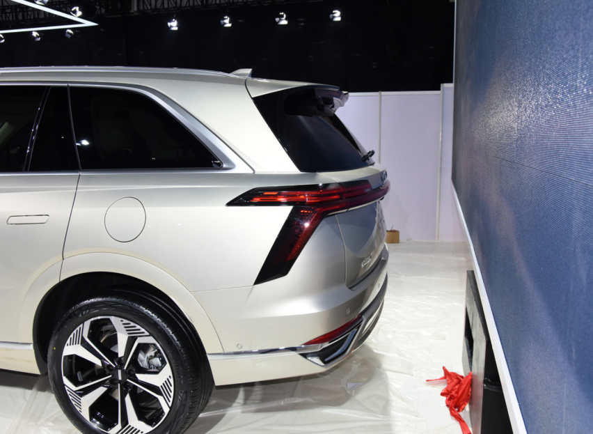 魏牌 蓝山DHT PHEV 的反向对标可以打动你吗？