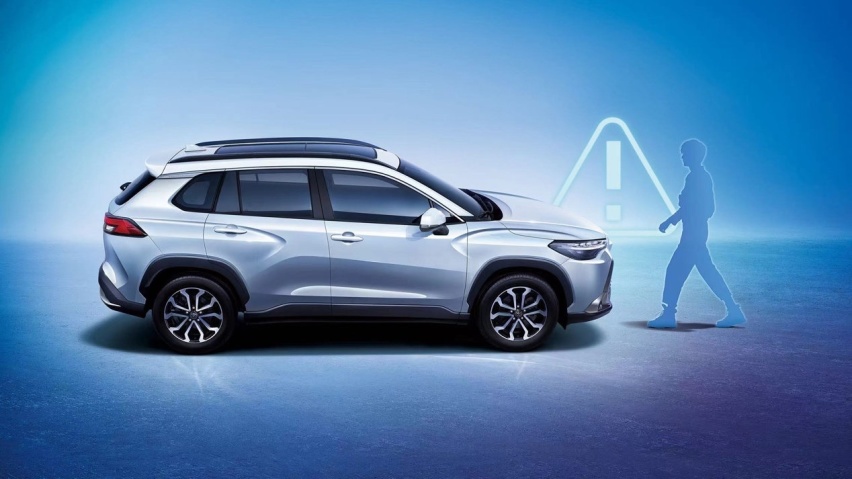 广汽丰田锋兰达上市12.58万起售！2.0L自吸+10速CVT，油耗5.7L