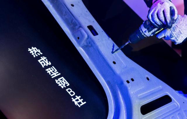 要论硬核实力,2019款领克01出来,途观还能隔岸静观?