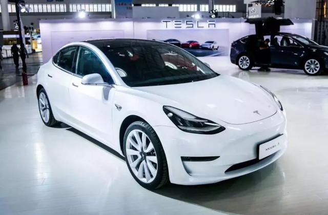 看极星2与Model 3隔空对弈 体会极星生而为王的野心