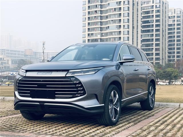 小试护卫舰07：舒适好开空间大，20万入手有面儿能省还值！