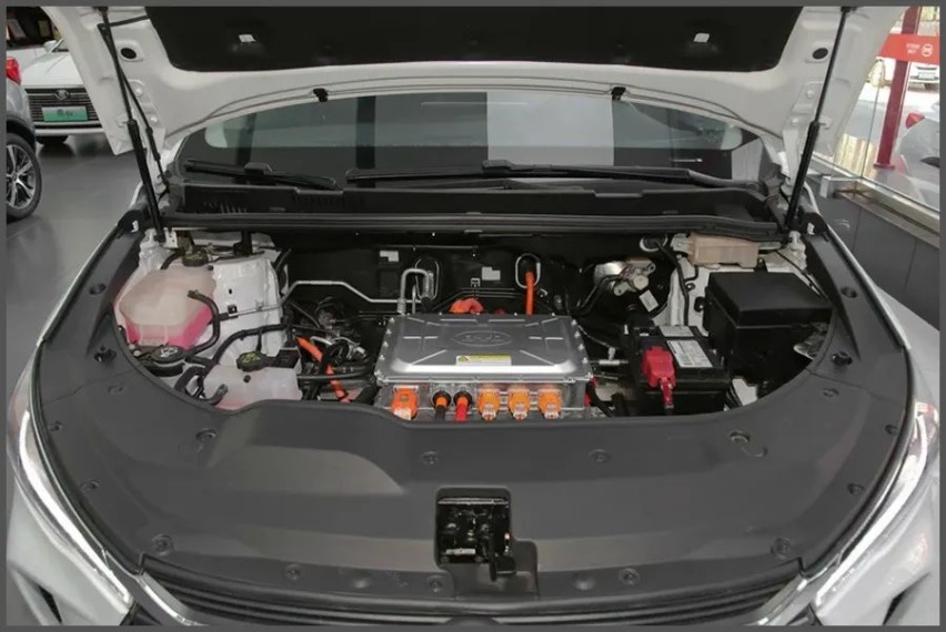 EUNIQ 5和宋MAX EV买谁更值？