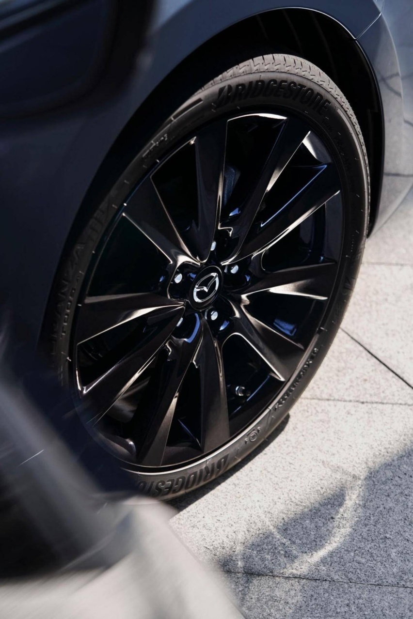 年轻人买车，就选自己喜欢的！MAZDA 3 昂克赛拉黑曜版车型解析