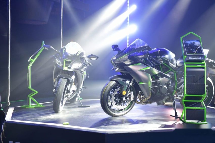 川崎ZX10RSE售28.9万 H2Carbon售42.4万