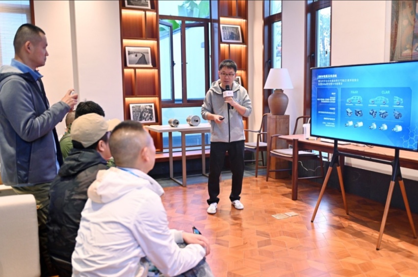 新能源时代，驾驶爱好者们的选择依旧会是BMW