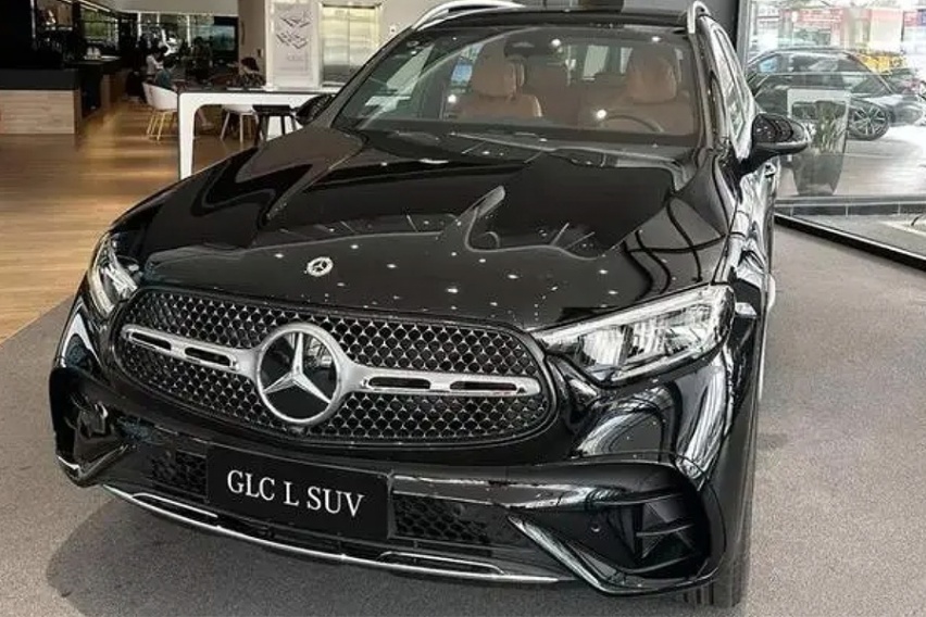 全新GLC刚上市就优惠2万，奔驰的品牌神话被打破？