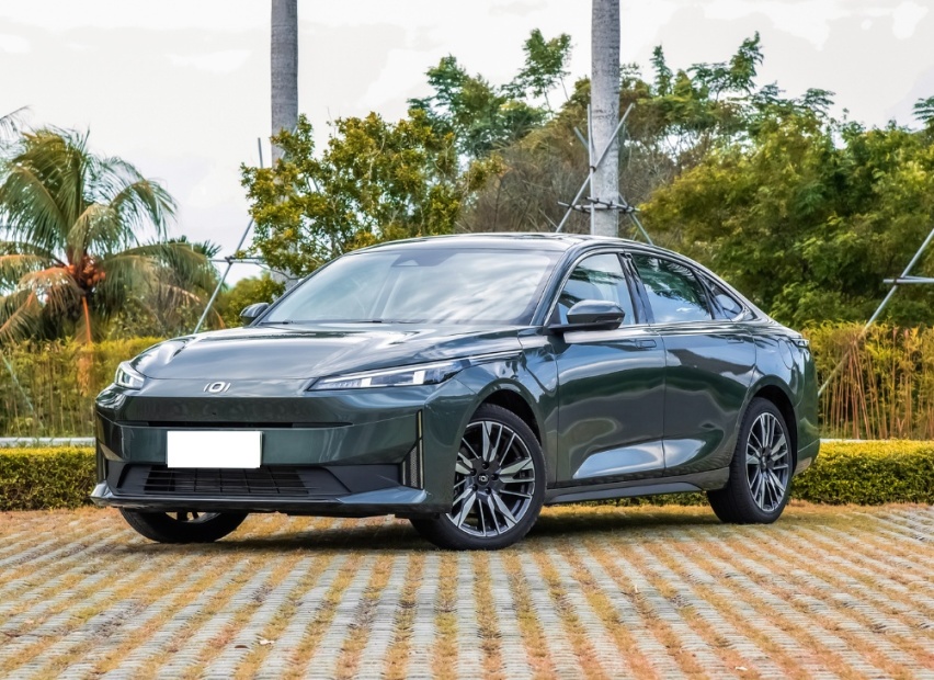 长安启源接二连三推出新车，这三款车续航超1000km，最低不足9万